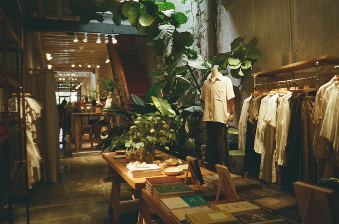 Intérieur d’une boutique contemporaine